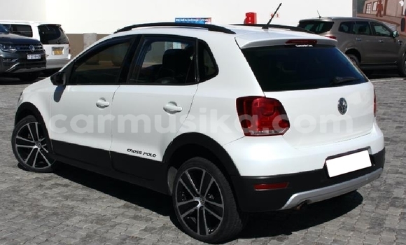 Acheter Occasion Voiture Volkswagen Polo Blanc à Beitbridge, Matabeleland South Acheter Occasion Voiture Volkswagen Polo Blanc à Beitbridge, Matabeleland South