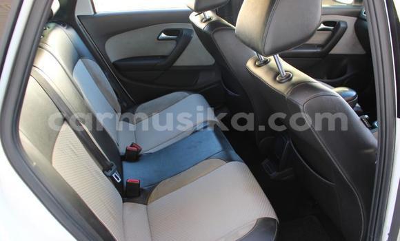 Acheter Occasion Voiture Volkswagen Polo Blanc à Beitbridge, Matabeleland South Acheter Occasion Voiture Volkswagen Polo Blanc à Beitbridge, Matabeleland South