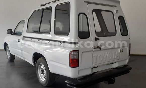 Buy Used Toyota Hilux White Car in Harare in Harare Buy Used Toyota Hilux White Car in Harare in Harare