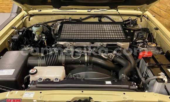 Nunua Ilio tumika Toyota Land Cruiser Beige Gari ndani ya Beitbridge nchini Matabeleland Kusini Nunua Ilio tumika Toyota Land Cruiser Beige Gari ndani ya Beitbridge nchini Matabeleland Kusini