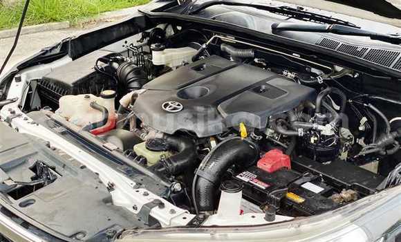 Buy Used Toyota Hilux White Car in Beitbridge in Matabeleland South Buy Used Toyota Hilux White Car in Beitbridge in Matabeleland South