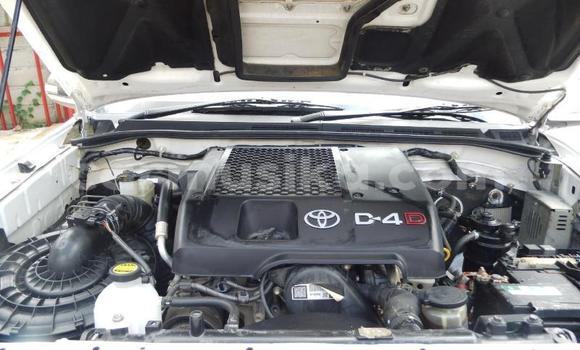 Acheter Occasion Voiture Toyota Hilux Blanc à Beitbridge, Matabeleland South Acheter Occasion Voiture Toyota Hilux Blanc à Beitbridge, Matabeleland South