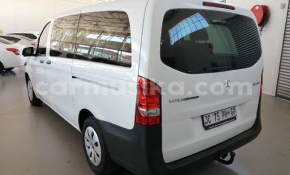 Nunua Ilio tumika Mercedes-Benz A200 Nyeupe Gari ndani ya Avondale nchini Harare Nunua Ilio tumika Mercedes-Benz A200 Nyeupe Gari ndani ya Avondale nchini Harare