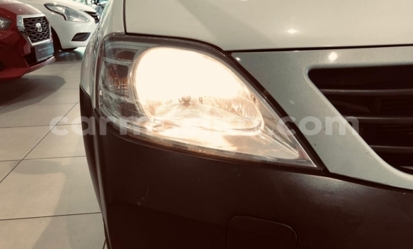 Buy Used Nissan NV200 White Car in Beitbridge in Matabeleland South Buy Used Nissan NV200 White Car in Beitbridge in Matabeleland South