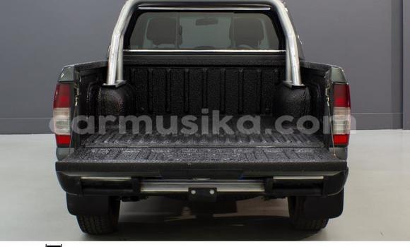 Buy Used Nissan NP 300 Black Car in Beitbridge in Matabeleland South Buy Used Nissan NP 300 Black Car in Beitbridge in Matabeleland South