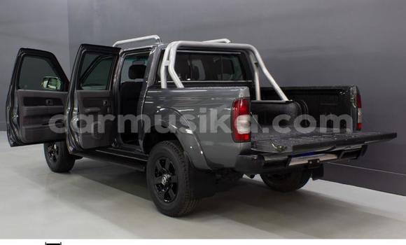 Buy Used Nissan NP 300 Black Car in Beitbridge in Matabeleland South Buy Used Nissan NP 300 Black Car in Beitbridge in Matabeleland South