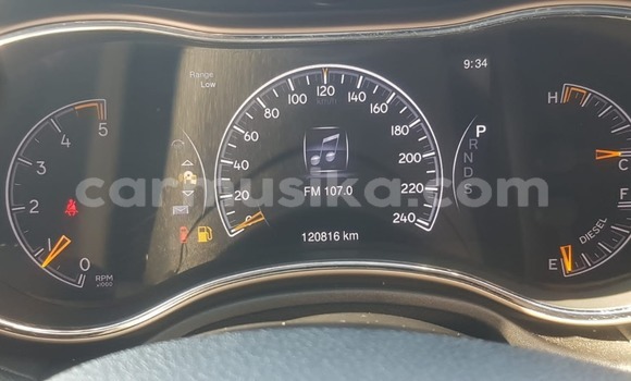 Acheter Occasion Voiture Jeep Grand Cherokee Rouge à Beitbridge, Matabeleland South Acheter Occasion Voiture Jeep Grand Cherokee Rouge à Beitbridge, Matabeleland South