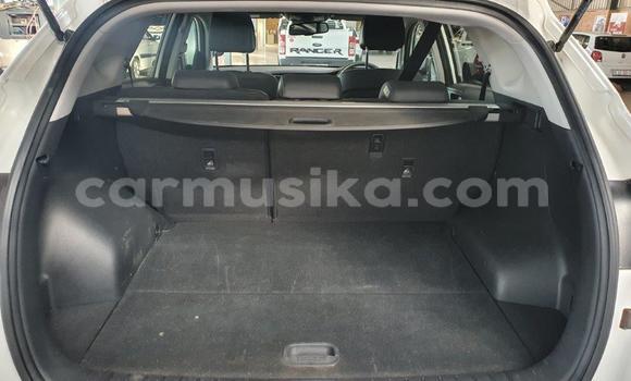 Acheter Occasion Voiture Hyundai Tucson Blanc à Beitbridge, Matabeleland South Acheter Occasion Voiture Hyundai Tucson Blanc à Beitbridge, Matabeleland South