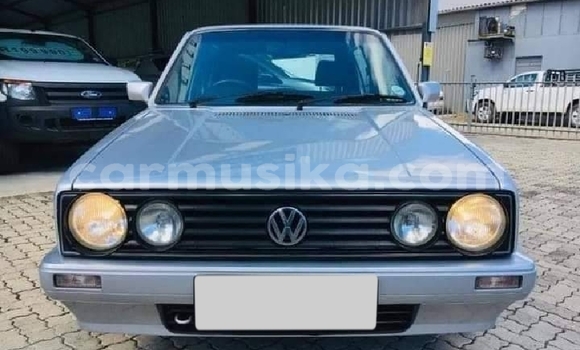 Tenga Tsaru Volkswagen Golf Sirivha Mota in Beitbridge in Matabeleland South