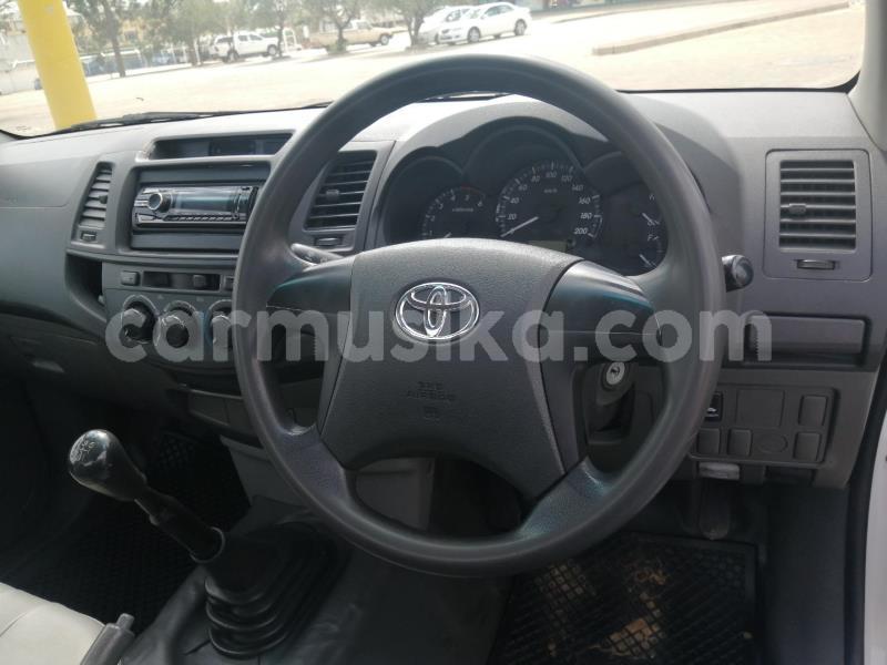 Big with watermark toyota hilux matabeleland south beitbridge 21487