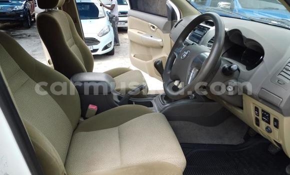 Acheter Occasion Voiture Toyota Fortuner Blanc à Beitbridge, Matabeleland South Acheter Occasion Voiture Toyota Fortuner Blanc à Beitbridge, Matabeleland South