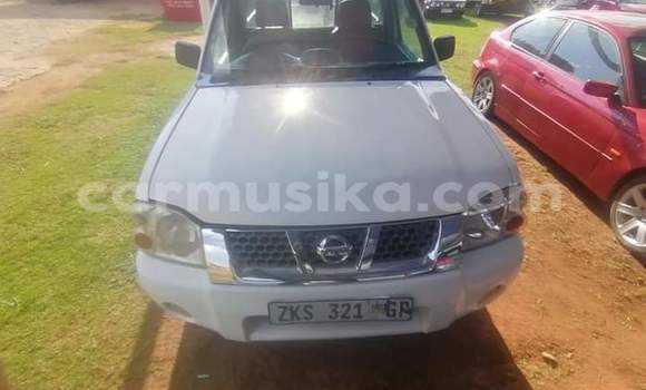 Acheter Occasion Voiture Nissan NP 300 Blanc à Beitbridge, Matabeleland South Acheter Occasion Voiture Nissan NP 300 Blanc à Beitbridge, Matabeleland South