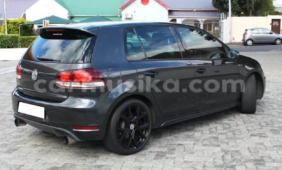 Nunua Ilio tumika Volkswagen Golf GTI Nyeusi Gari ndani ya Beitbridge nchini Matabeleland Kusini Nunua Ilio tumika Volkswagen Golf GTI Nyeusi Gari ndani ya Beitbridge nchini Matabeleland Kusini
