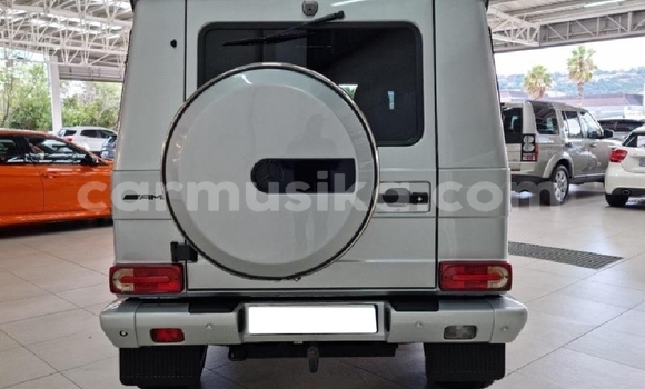 Nunua Ilio tumika Mercedes‒Benz G-klasse AMG Fedha Gari ndani ya Beitbridge nchini Matabeleland Kusini Nunua Ilio tumika Mercedes‒Benz G-klasse AMG Fedha Gari ndani ya Beitbridge nchini Matabeleland Kusini