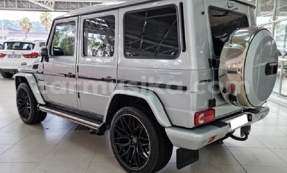 Nunua Ilio tumika Mercedes‒Benz G-klasse AMG Fedha Gari ndani ya Beitbridge nchini Matabeleland Kusini Nunua Ilio tumika Mercedes‒Benz G-klasse AMG Fedha Gari ndani ya Beitbridge nchini Matabeleland Kusini