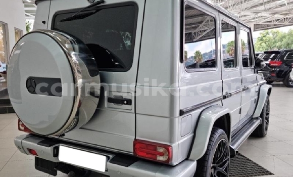 Nunua Ilio tumika Mercedes‒Benz G-klasse AMG Fedha Gari ndani ya Beitbridge nchini Matabeleland Kusini Nunua Ilio tumika Mercedes‒Benz G-klasse AMG Fedha Gari ndani ya Beitbridge nchini Matabeleland Kusini