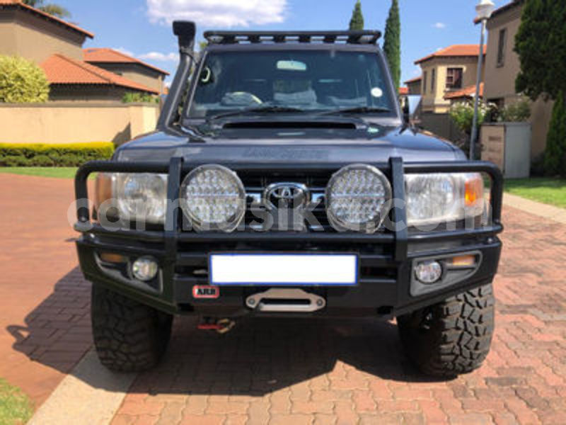 Big with watermark toyota land cruiser matabeleland south beitbridge 21520