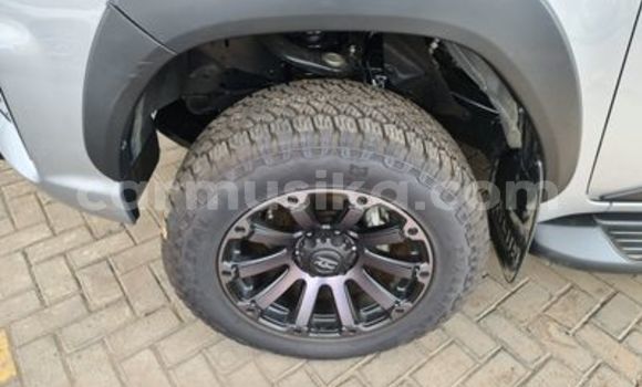 Tenga Tsaru Toyota Hilux Zvimwe Mota in Beitbridge in Matabeleland South Tenga Tsaru Toyota Hilux Zvimwe Mota in Beitbridge in Matabeleland South