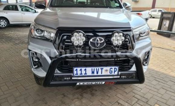 Tenga Tsaru Toyota Hilux Zvimwe Mota in Beitbridge in Matabeleland South Tenga Tsaru Toyota Hilux Zvimwe Mota in Beitbridge in Matabeleland South