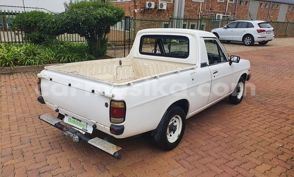 Buy Used Nissan Datsun White Car in Beitbridge in Matabeleland South Buy Used Nissan Datsun White Car in Beitbridge in Matabeleland South