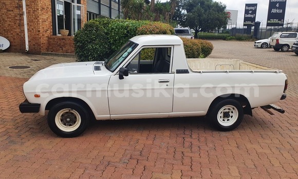 Buy Used Nissan Datsun White Car in Beitbridge in Matabeleland South Buy Used Nissan Datsun White Car in Beitbridge in Matabeleland South