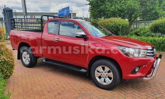 Acheter Occasion Voiture Toyota Hilux Rouge à Beitbridge, Matabeleland South Acheter Occasion Voiture Toyota Hilux Rouge à Beitbridge, Matabeleland South