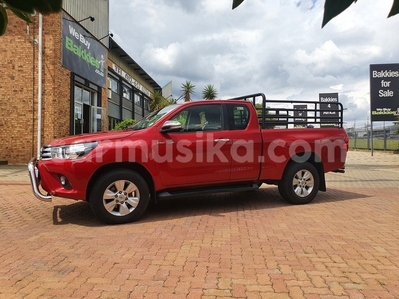 Big with watermark toyota hilux matabeleland south beitbridge 21535