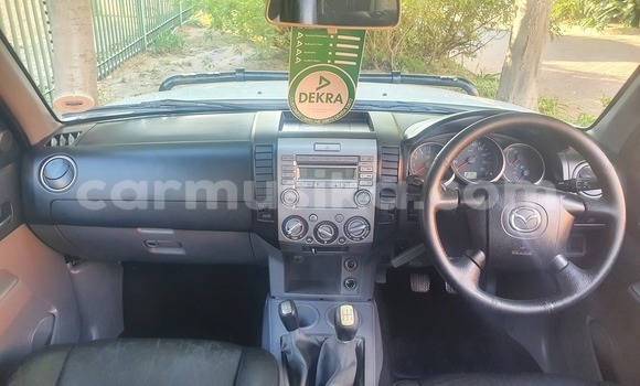 Acheter Occasion Voiture Mazda BT-50 Blanc à Beitbridge, Matabeleland South Acheter Occasion Voiture Mazda BT-50 Blanc à Beitbridge, Matabeleland South