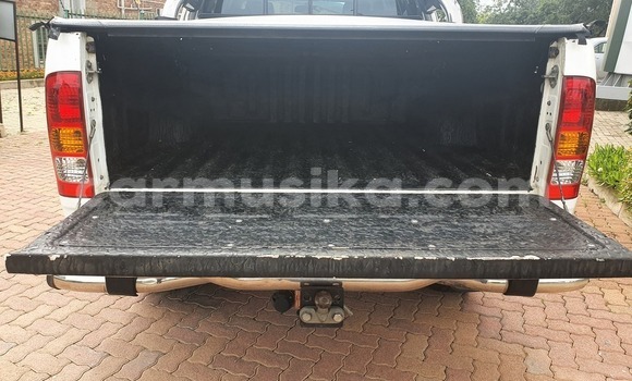 Acheter Occasion Voiture Toyota Hilux Blanc à Beitbridge, Matabeleland South Acheter Occasion Voiture Toyota Hilux Blanc à Beitbridge, Matabeleland South