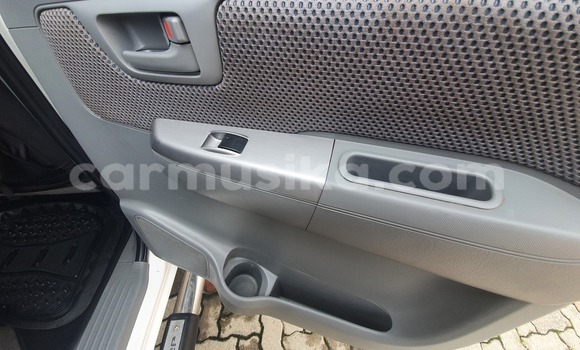 Acheter Occasion Voiture Toyota Hilux Blanc à Beitbridge, Matabeleland South Acheter Occasion Voiture Toyota Hilux Blanc à Beitbridge, Matabeleland South