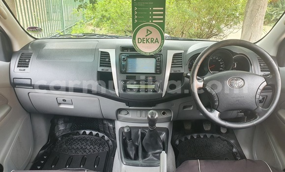 Acheter Occasion Voiture Toyota Hilux Blanc à Beitbridge, Matabeleland South Acheter Occasion Voiture Toyota Hilux Blanc à Beitbridge, Matabeleland South