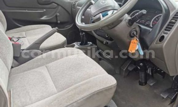 Acheter Occasion Utilitaire Hyundai H200 Blanc à Harare, Harare Acheter Occasion Utilitaire Hyundai H200 Blanc à Harare, Harare