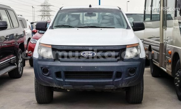 Acheter Import Voiture Ford Ranger Blanc à Import - Dubai, Harare Acheter Import Voiture Ford Ranger Blanc à Import - Dubai, Harare