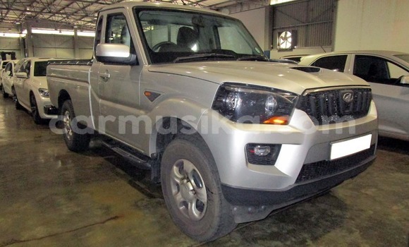 Acheter Occasion Voiture Mahindra Commander Gris à Beitbridge, Matabeleland South Acheter Occasion Voiture Mahindra Commander Gris à Beitbridge, Matabeleland South