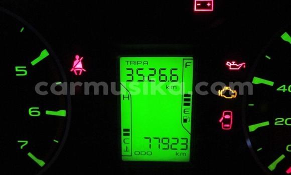 Acheter Occasion Voiture Mahindra Commander Gris à Beitbridge, Matabeleland South Acheter Occasion Voiture Mahindra Commander Gris à Beitbridge, Matabeleland South