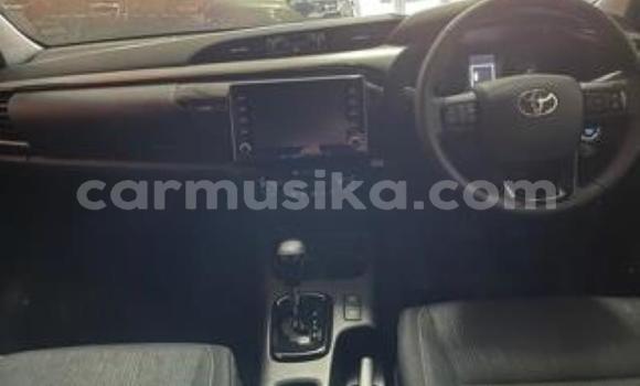 Acheter Occasion Voiture Toyota Hilux Gris à Beitbridge, Matabeleland South Acheter Occasion Voiture Toyota Hilux Gris à Beitbridge, Matabeleland South