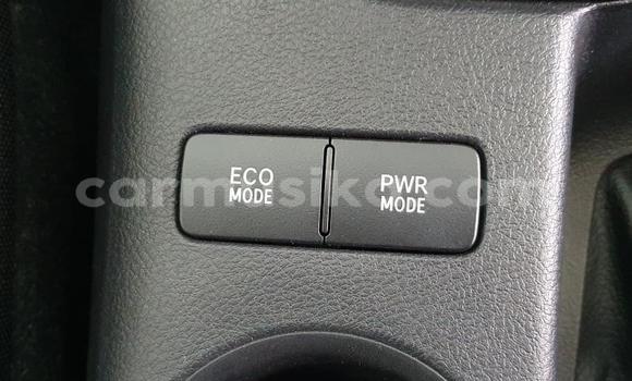 Buy Used Toyota Hilux White Car in Beitbridge in Matabeleland South Buy Used Toyota Hilux White Car in Beitbridge in Matabeleland South