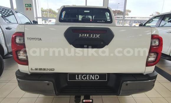 Buy Used Toyota Hilux White Car in Beitbridge in Matabeleland South Buy Used Toyota Hilux White Car in Beitbridge in Matabeleland South