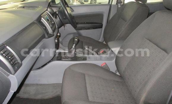 Acheter Occasion Voiture FORD MUSTANG Gris à Beitbridge, Matabeleland South Acheter Occasion Voiture FORD MUSTANG Gris à Beitbridge, Matabeleland South