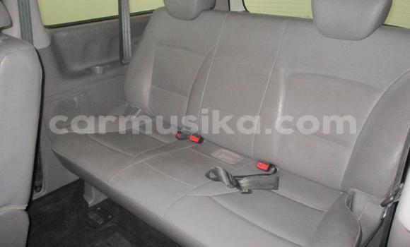 Acheter Occasion Voiture Hyundai H1 Blanc à Beitbridge, Matabeleland South Acheter Occasion Voiture Hyundai H1 Blanc à Beitbridge, Matabeleland South