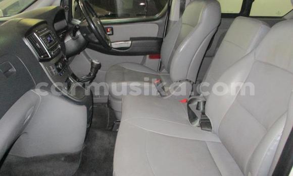 Acheter Occasion Voiture Hyundai H1 Blanc à Beitbridge, Matabeleland South Acheter Occasion Voiture Hyundai H1 Blanc à Beitbridge, Matabeleland South