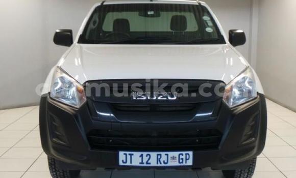 Tenga Tsaru Isuzu KB Chena Mota in Beitbridge in Matabeleland South Tenga Tsaru Isuzu KB Chena Mota in Beitbridge in Matabeleland South