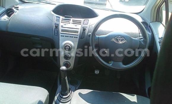 Acheter Occasion Voiture Toyota Yaris Blanc à Beitbridge, Matabeleland South Acheter Occasion Voiture Toyota Yaris Blanc à Beitbridge, Matabeleland South