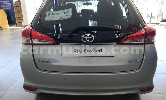 Acheter Occasion Voiture Toyota Yaris Gris à Beitbridge, Matabeleland South Acheter Occasion Voiture Toyota Yaris Gris à Beitbridge, Matabeleland South