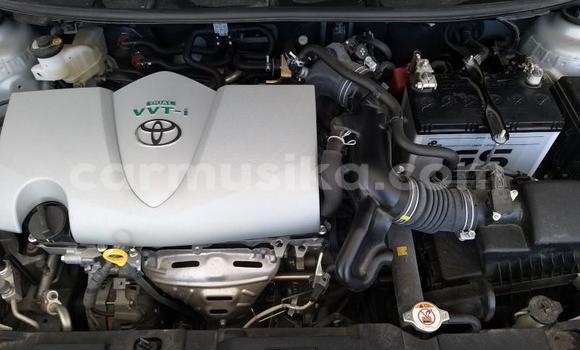 Acheter Occasion Voiture Toyota Yaris Gris à Beitbridge, Matabeleland South Acheter Occasion Voiture Toyota Yaris Gris à Beitbridge, Matabeleland South