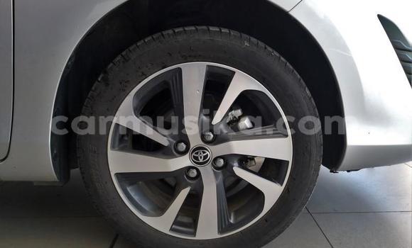 Acheter Occasion Voiture Toyota Yaris Gris à Beitbridge, Matabeleland South Acheter Occasion Voiture Toyota Yaris Gris à Beitbridge, Matabeleland South