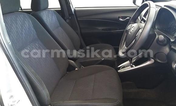 Acheter Occasion Voiture Toyota Yaris Gris à Beitbridge, Matabeleland South Acheter Occasion Voiture Toyota Yaris Gris à Beitbridge, Matabeleland South