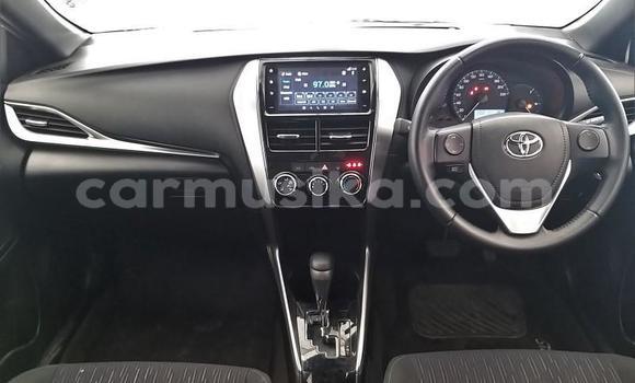 Acheter Occasion Voiture Toyota Yaris Gris à Beitbridge, Matabeleland South Acheter Occasion Voiture Toyota Yaris Gris à Beitbridge, Matabeleland South