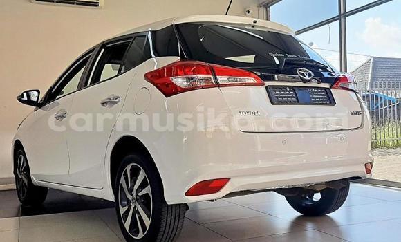 Acheter Occasion Voiture Toyota Yaris Blanc à Beitbridge, Matabeleland South Acheter Occasion Voiture Toyota Yaris Blanc à Beitbridge, Matabeleland South