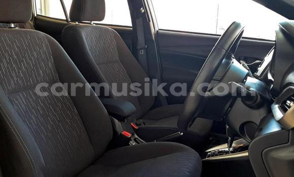 Acheter Occasion Voiture Toyota Yaris Blanc à Beitbridge, Matabeleland South Acheter Occasion Voiture Toyota Yaris Blanc à Beitbridge, Matabeleland South